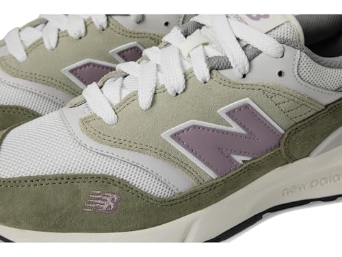 Image of New Balance Men's 997H Sneaker