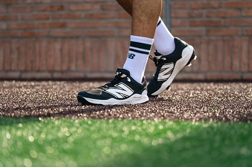 New Balance Unisex Sport Essentials Crew Sock 3 Pair Pack, White Black, Large