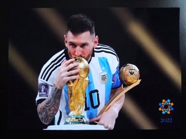Amazon.co.jp: A4 額付き ポスター メッシ Lionel Messi アルゼンチン