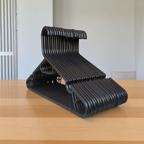 Encuentra gancho de plástico marca genérico, en la categoría de ganchos para clósets. Gancho de plástico Marca Genérico 1