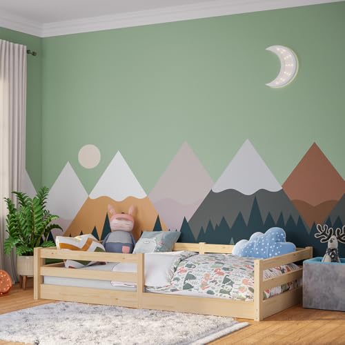 Bellabino Iskri Bodenbett 120x200 cm Montessori Kinderbett mit Rausfallschutz & Lattenrost Holzbett für Jungen & Mädchen aus Kiefer Massivholz in Natur Kleinkindbett