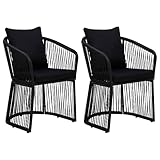 Dieses Set aus 2 minimalistischen Gartenstühlen verleiht Ihrer Terrasse oder Ihrem Garten eine entzückende Retro-Note. Dieses Stuhlset besteht aus PVC-Rattan, gewebt über einem fein lackierten Stahlrahmen, und ist dadurch wetterbeständig und resistent gegen UV-Strahlen.