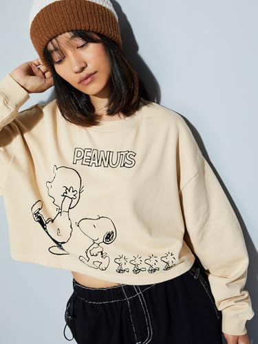 Image of Max URB N Women Snoopy Printed Cropped Sweatshirt