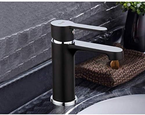 Robinet de lavabo de salle de bain tendance pour une routine matinale parfaite
