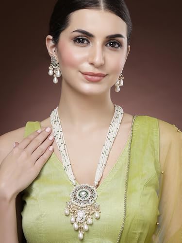 Image of Karatcart Red & Green Beaded Long Kundan Rani Haar Necklace Set for Women