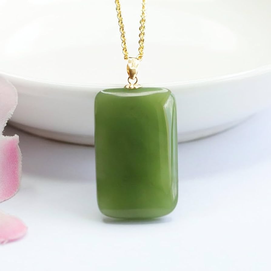 18k天然無処理和田玉翡翠グリーン碧玉の平安ボタンペンダントトップ【鑑定書付き】 100％天然 加工なし 碧玉 和田玉 ネックレス 天然石 海外鑑定