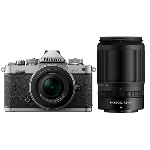 Nikon Z fc 16-50 VR + 50-250 VR+ Lexar SD 64GB, Mirrorless DX 20.9 MP, ghiere di controllo, mirino elettronico, 4K, monitor angolazione variabile, argento [Nital Card: 4 Anni di Garanzia]