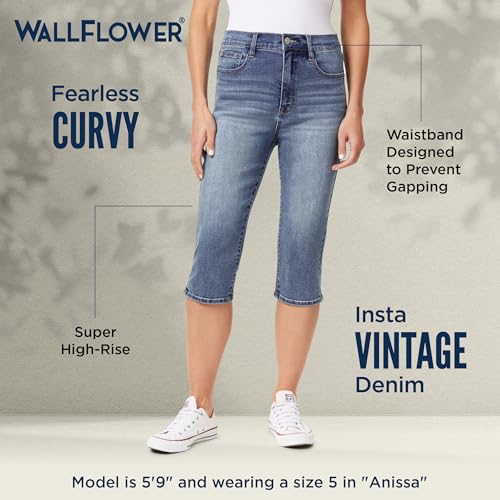 WallFlower Women's Fearless Curvy 17.5" Capri Super High-Rise Insta Vintage Juniors Jeans4