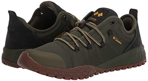 Columbia Men's Fairbanks Low Sneaker, Nori/Golden