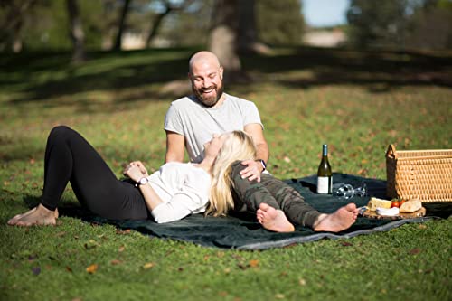 Oceas Outdoor Waterproof Stadium Blanket - Thicker Weather Proof And Windproof Blankets For Camping, Sporting Events, Picnic And Car Use - 100% Waterproof Insulated Foldable Blanket And Throws #TOP4