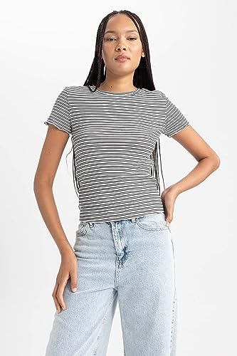 DeFacto Kadın Slim Fit Bisiklet Yaka Kısa Kollu Tişört - Görsel 4