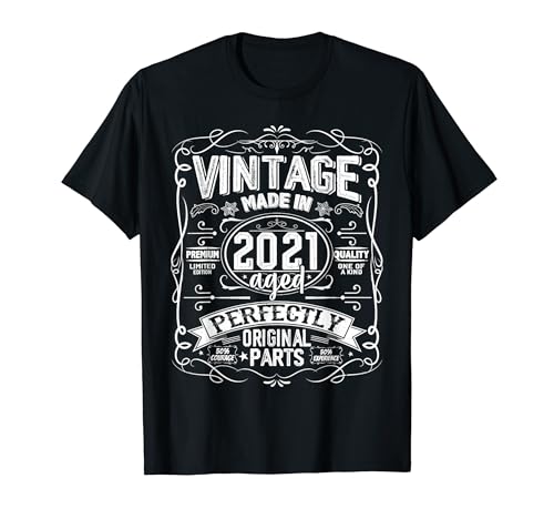 Vintage 2021 Classic Birthday 2021 Limited Edition Men Women T-Shirt
