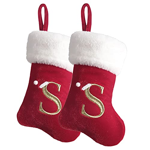 TWSANTAMAS Monogram - Mini medias de Navidad de felpa súper suaves con letras bordadas (paquete de 2)