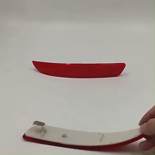 Réflecteur de pare-chocs arrière rouge 63217158949 63217158950
