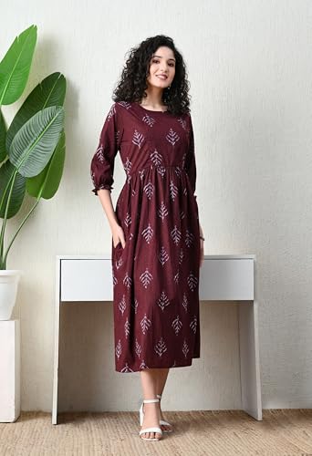 Image of Ichaa Women's Blue Cotton Printed Maternity Dress with Feeding Zips and Pocket| in Plus Sizes