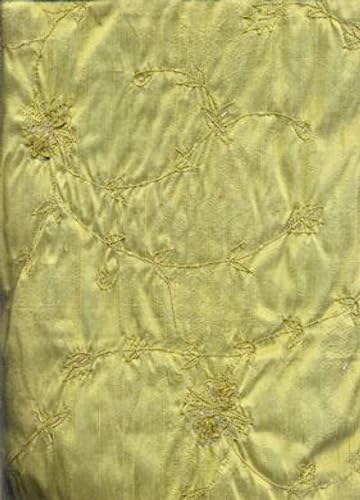 Soies de broderie perlées et soie dupioni vert pistache pour confectionner une robe d'été