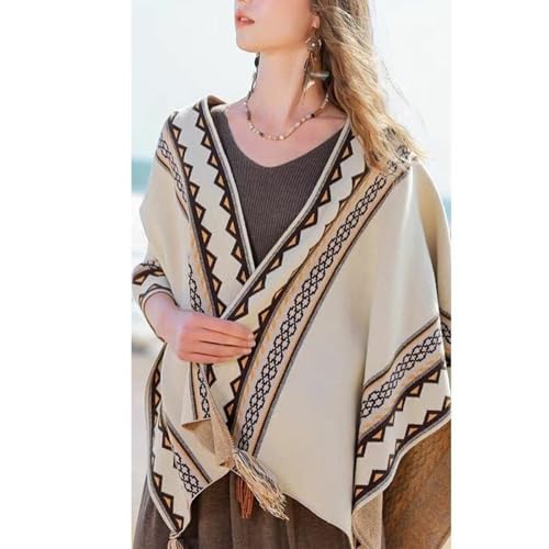 Châle long broderie ethnique pour sublimer une robe de soirée
