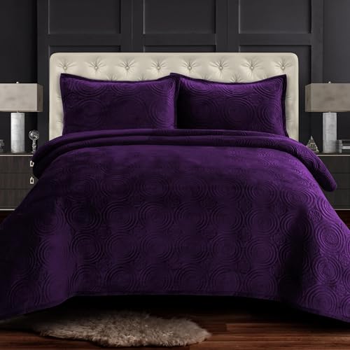 Tribeca Living Oversized Velvet Quilt Set Queen - Buttery Soft 260GSM Velvet Bedding for Luxurious Comfort - Double-Sided Capri Medallion Quilted Design in Rich Purple