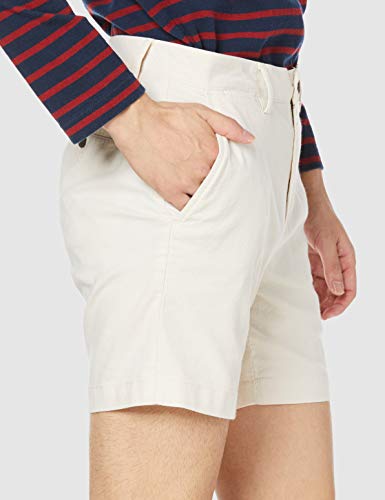 Image of Amazon Essentials Men's Slim-Fit 7 inch Lightweight Comfort Stretch Oxford Shorts with Tapered Leg