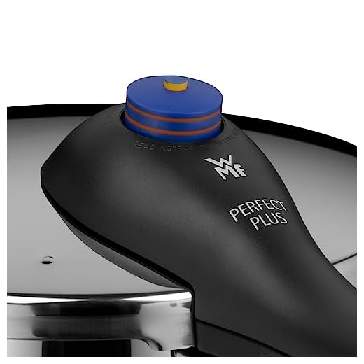 WMF Perfect Plus One Pot - Pentola a pressione a induzione, 4,5 l, con protezione della fiamma, grande segnale di cottura, 2 livelli di cottura, manico con coperchio rimovibile, regolatore di livello