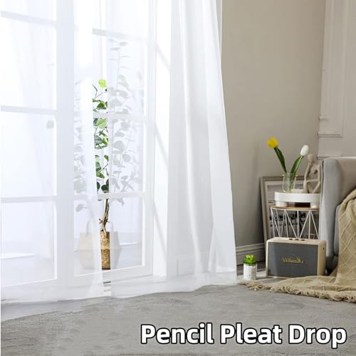 Cortinas comedor modernas con ojales que aportan intimidad y luz blanca 4
