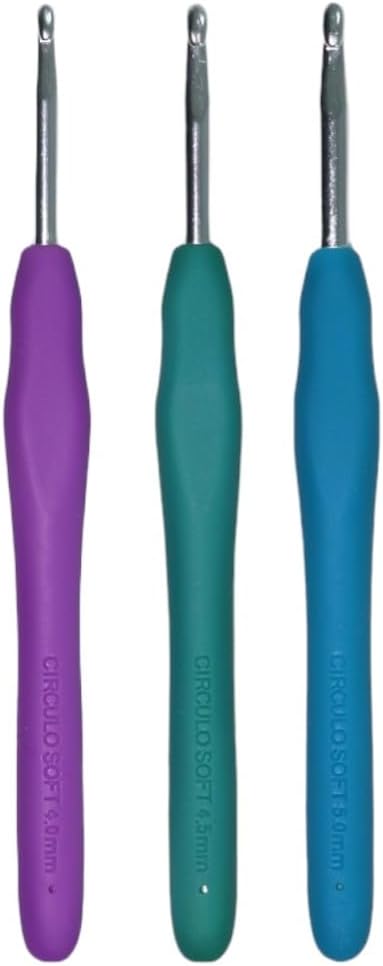 Kit 3 Agulha Crochê Soft Cabo Emborrachado – Círculo (4,0mm/4,5mm/5,0mm) Kit 3 Agulha Crochê Soft Cabo Emborrachado – Círculo (4,0mm/4,5mm/5,0mm)