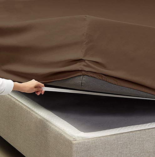 Image of YRM Bedding's Choco-Brown 600-TC Oraganic Cotton 4 Pcs King Size Bedsheet Fitted (72 inchx78 inch), Flat (102 inchx108 inch) and Pillow Cover (18 inchx28 inch) Feet for 4 inch and 8 inch Inch Mattress