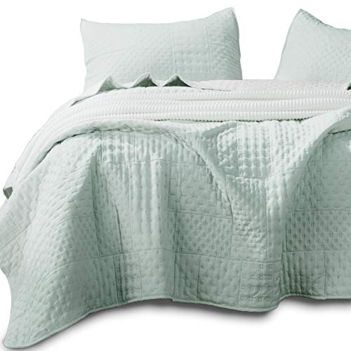 Kasentex Quilted Coverlet 3-pc Mini Bedding Set-All Season Lightweight Ultra Soft Stone Washed Blanket-Heat-Pressed 2-Tone Reversible Color, King + 2 King Shams, Milky Green/Sheer Pink King