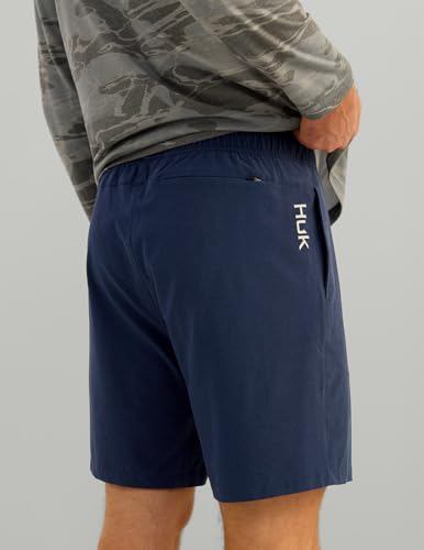 HUK Mens Leeward Short, 7" Inseam, Quick Dry Moisture Transport Breathable Shorts with Sun Protection3
