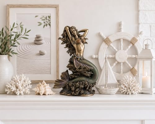 Estatua grande de sirena sentada sobre roca miniatura 6