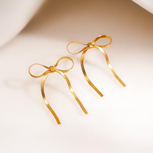 Image of Rubans Demi Fine Stainless Steel Stud Earrings Daily Gift for Women & Girls