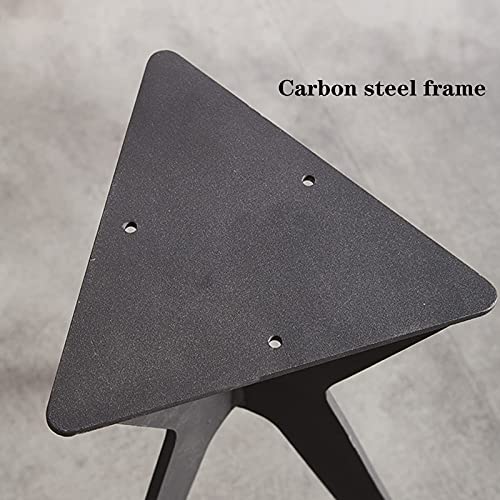 Table basse ronde en ardoise pour optimiser un petit salon