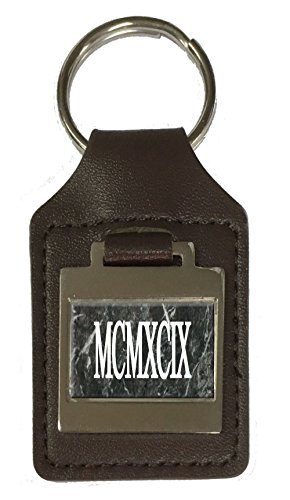 Porte-clés en cuir gravé 1999 : un accessoire chic et durable en cuir véritable