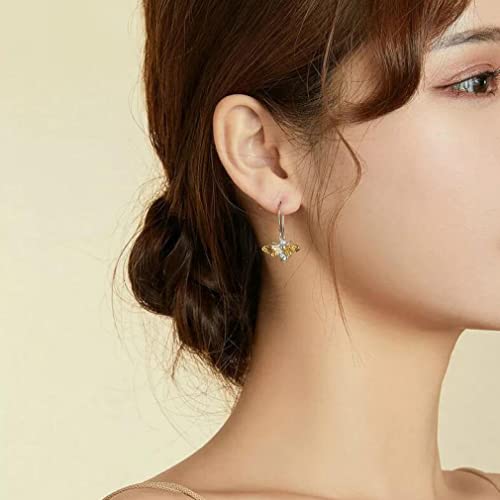 Boucle d'oreille géométrique à offrir en cadeau avec abeille dorée