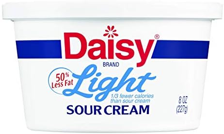 Daisy Light Sour Cream, 8 oz