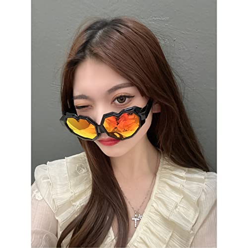 Image of laureles Fashion Heart Shaped Goggle Y2K Sunglasses Women One Piece Oversized Love Sun Glasses Men