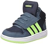 Practica tu deporte favorito gracias a las Zapatillas de Adidas. Comodidad y ligereza para que sólo tengas que preocuparte de rendir al máximo.