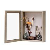 Caja expositora con encanto rústico y diseño versátil. Aporta un toque de sofisticado encanto rústico a tu espacio con nuestra caja expositora. Cuélgalo en la pared o colócalo en una mesa para crear un ambiente rústico y elegante. El regalo perfecto para ocasiones especiales como Navidad o como una maravillosa exhibición conmemorativa