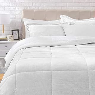 Amazon Basics Ultra-Soft Micromink Sherpa Comforter Bed Set - Full or Queen, Chocolate