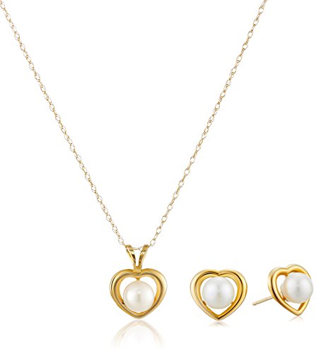 Amazon Collection 14k Yellow Gold Heart Shape 5-6mm White Cultured Freshwater Pearl Pendant Necklace and Stud Earrings Jewelry Set