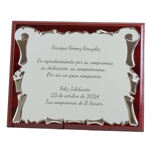 CALLE DEL REGALO - Placa de Homenaje Personalizada con Texto Grabado | Regalo de Jubilación, Reconocimiento y Agradecimiento | Placa de Metal Plateado con Base de Madera y Estuche de Regalo | 25x20 cm