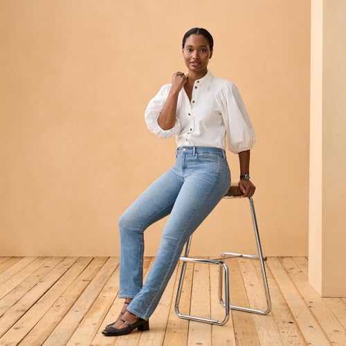Image of Levi Strauss Signature Gold Women's 03 Essential Mid-Rise Straight Jeans (Also Available in Plus)