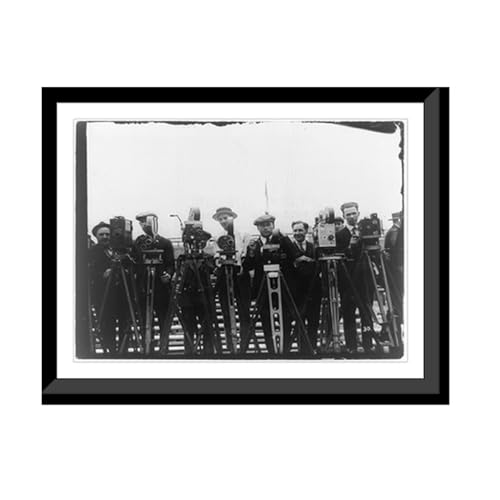 Newsreel Cameramen at Dempsey-Carpentier Fight