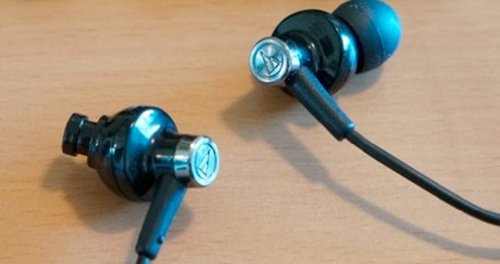 8Pcs : 4 Small And 4 Large Black Soft Triple Flange Replacement Eartips Earbuds Set Compatible With Audio-Technica Ck Series Cks Series Ckm Series Ckl Series Ckf Series Anc Series In-Ear Earphones #TOP6