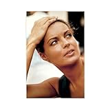 Les affiches sur toile se distinguent des affiches en papier car elles ne se détériorent pas en raison de facteurs environnementaux tels que l'humidité.