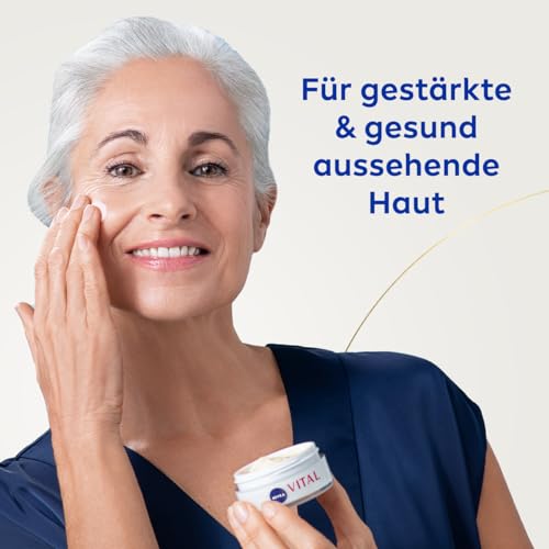 NIVEA VITAL Anti-Falten Intensiv Tagespflege für reife Haut, Gesichtspflege mit Calcium, Perlenextrakten & natürlichem Traubenkern Öl, Tagescreme für intensive Feuchtigkeit (50 ml) 5