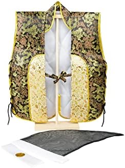 Amazon | 五月人形 陣羽織 金襴 烏帽子ハチマキ付 飾り台付セット (D 