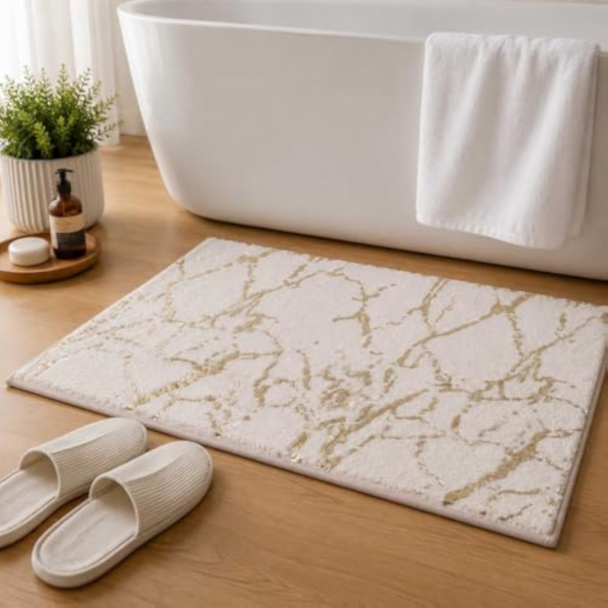 Ellington Collection Bath Mat, Rabbit Fur, Grey