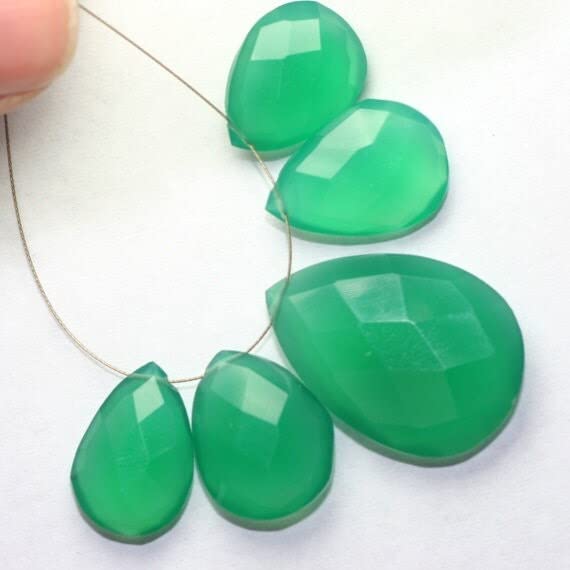 Onyx vert poire briolette pour remplacer vos gemmes ternes - 2