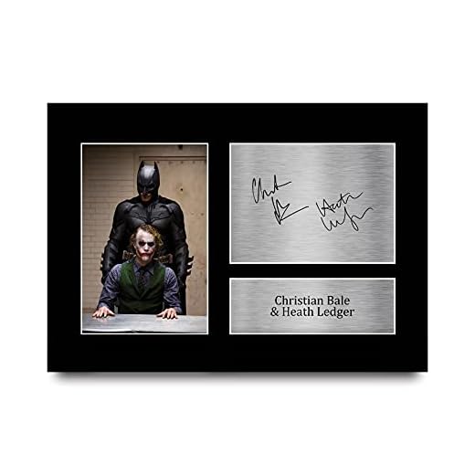 HWC Trading A4 Christian Bale & Heath Ledger The Dark Knight Joker Los Regalos Imprimieron La Imagen Firmada Del Autógrafo Para Los Fans De La Memorabilia De La Película